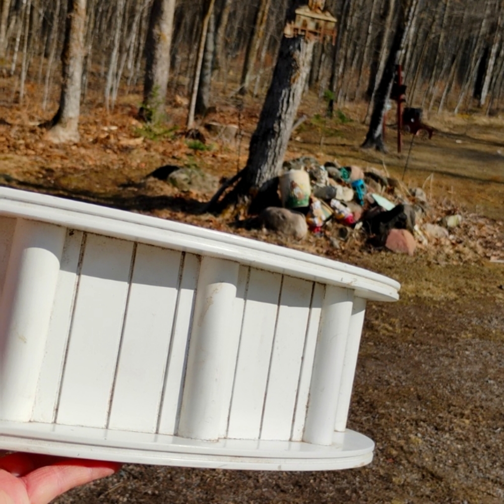 OFF WHITE CURVED DISPLAY SHELF or RACK W/Slots  18 X 6 X 5 1/2  Distressed